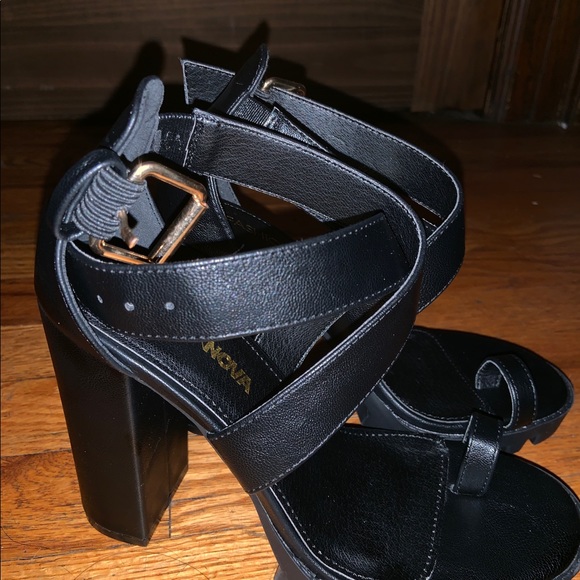 Fashion Nova - Breaking Ground Heels - Picture 4 of 6